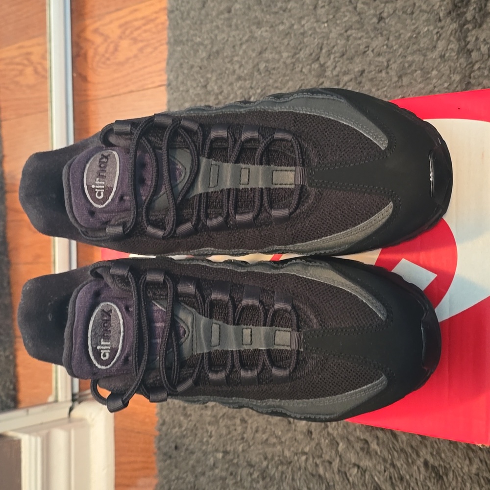 Nike Air Max 95 Men's Black Sneakers